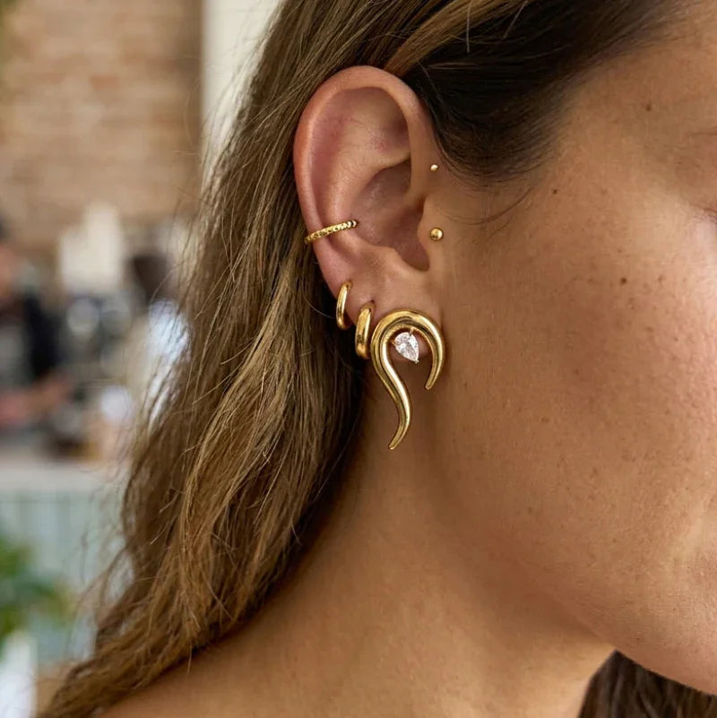 18k gold earrings