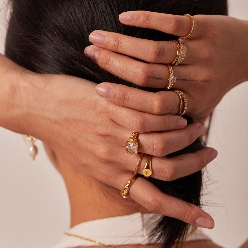 18k gold ring