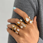 18k gold ring zircons