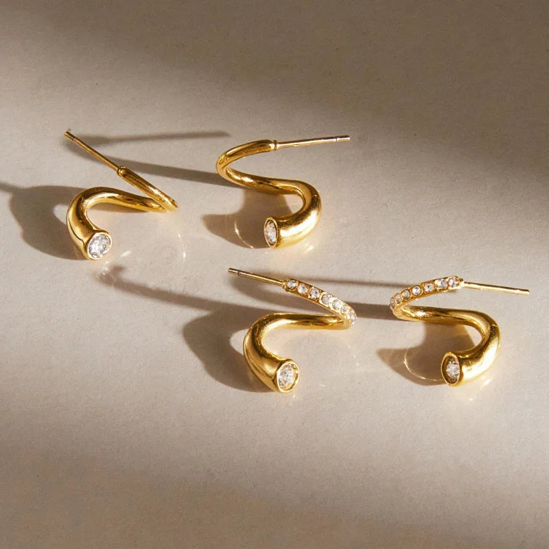18k gold stud earrings