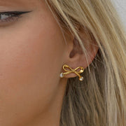 bow stud earrings