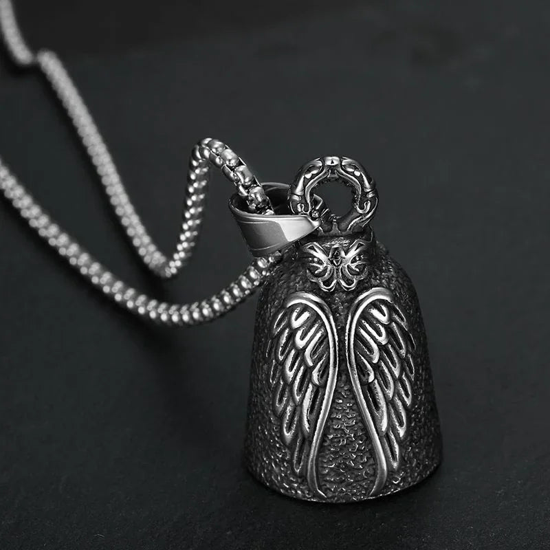 chains with pendant