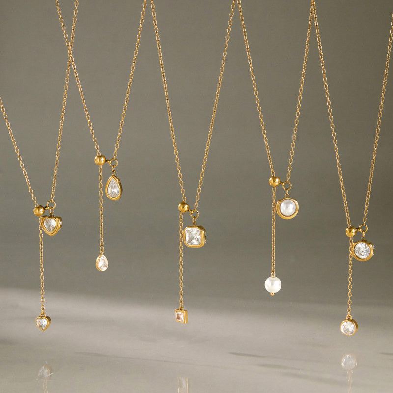 choker diamond pendant