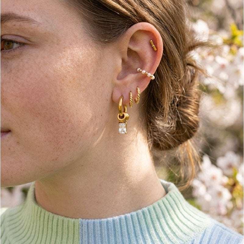 emerald green earrings