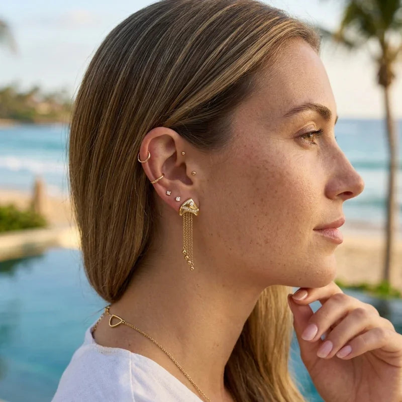 gold earring