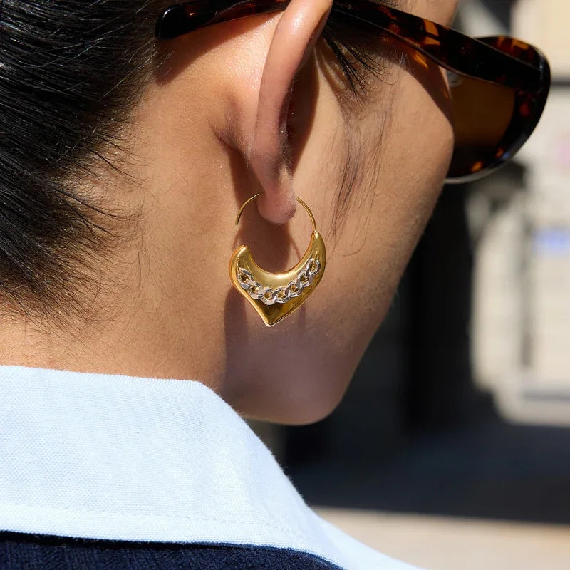 gold earrings hoops