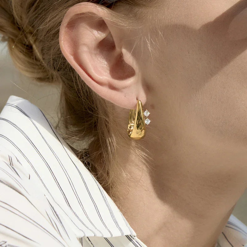 gold small hoop earrings