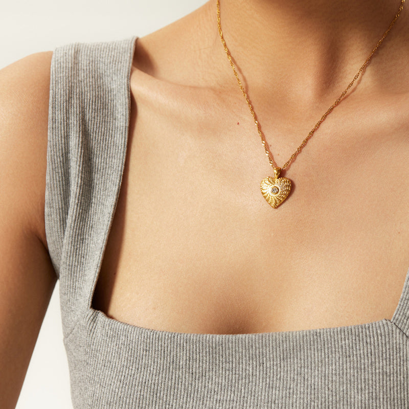 heart necklace