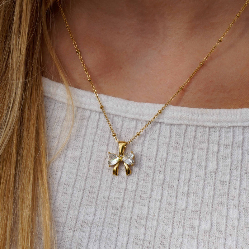 heart pendant necklace