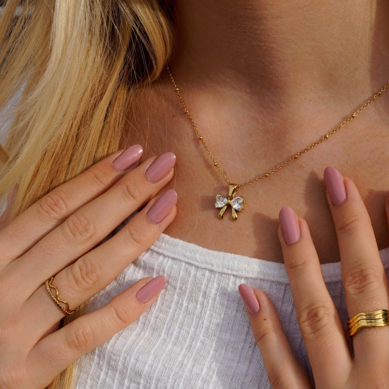 heart shaped pendant necklace