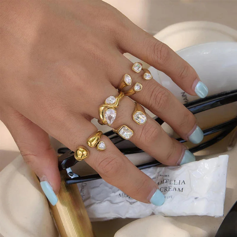 ring with a zircon