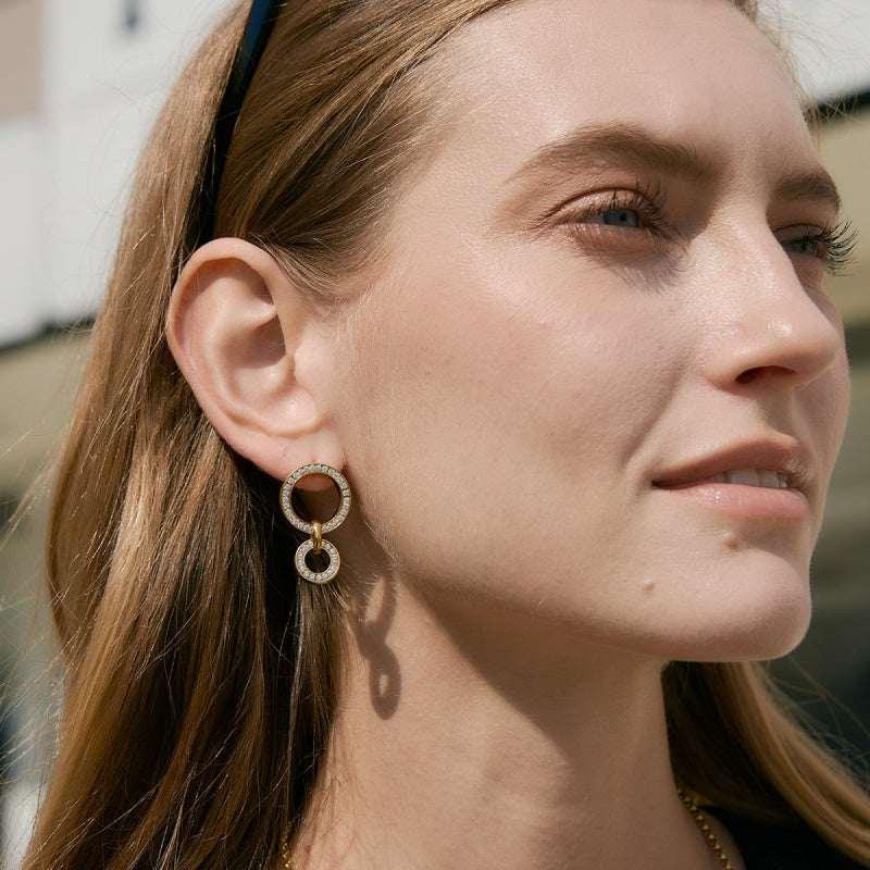round stud earrings