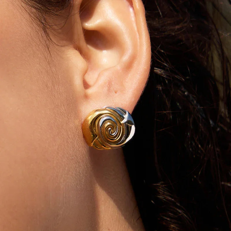 round stud earrings gold