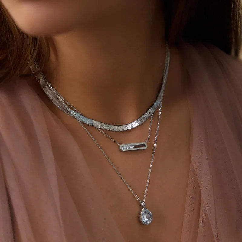 stainless steel necklace with pendant