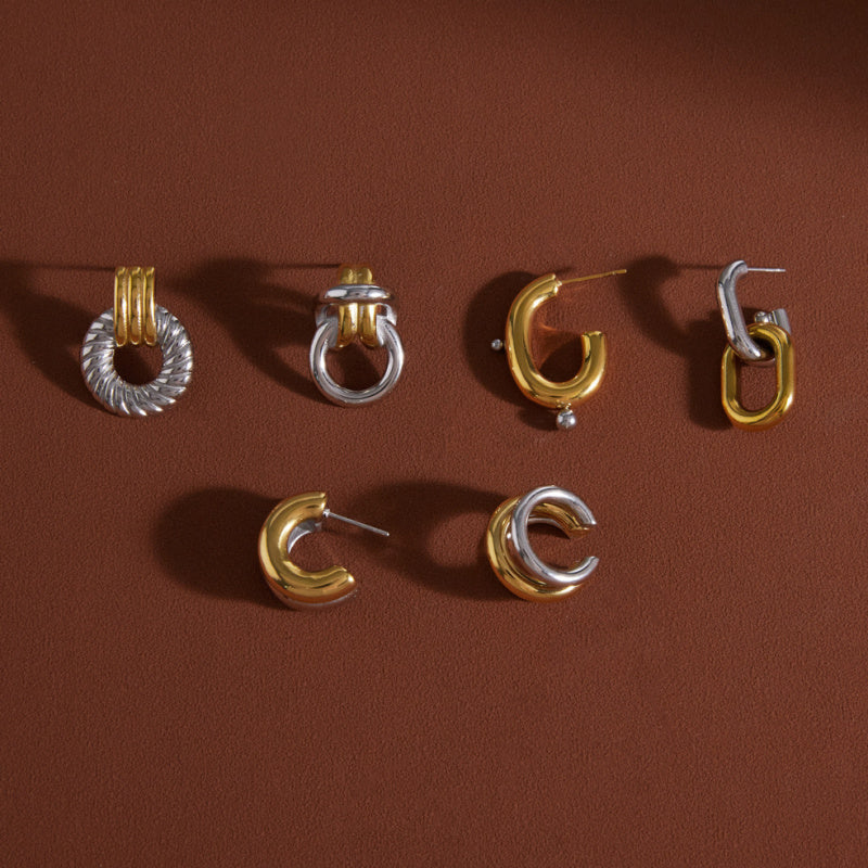 women's gold stud earrings